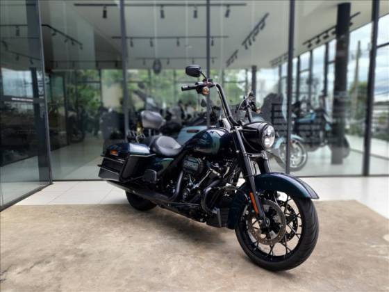 HARLEY-DAVIDSON ROAD KING SPECIAL 